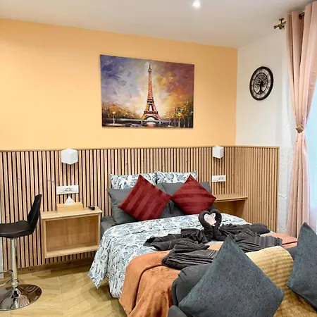 Bright In Center Butte Aux Cailles Metro 7 & 14 Apartment Paris
