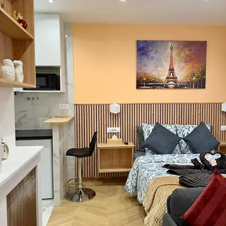 Bright In Center Butte Aux Cailles Metro 7 & 14 Apartment *