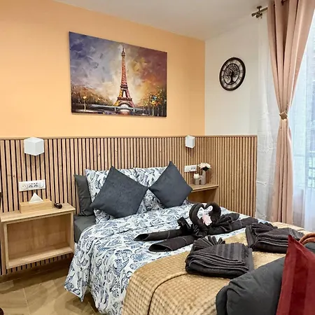 Bright In Center Butte Aux Cailles Metro 7 & 14 Apartment *