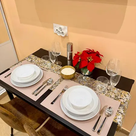 Bright In Center Butte Aux Cailles Metro 7 & 14 Apartment *