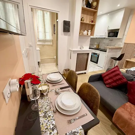 Bright In Center Butte Aux Cailles Metro 7 & 14 Apartment Paris