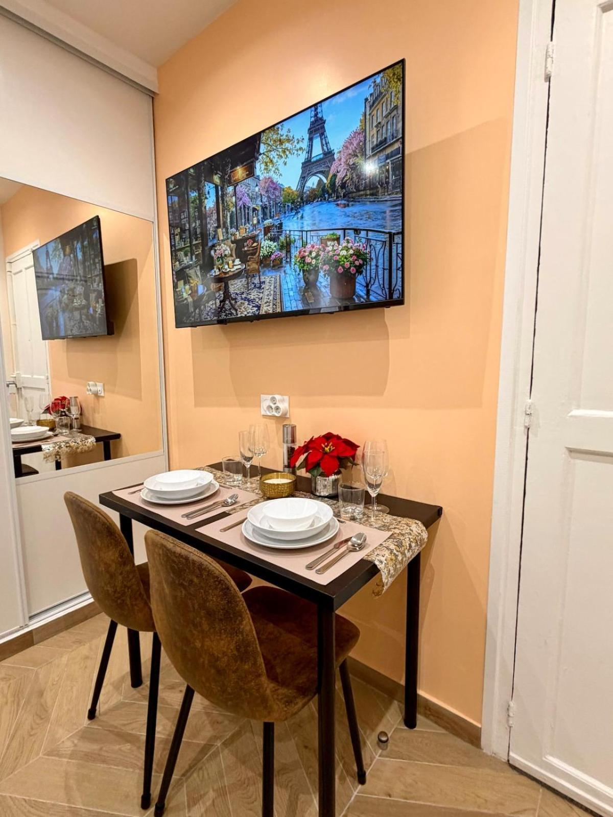 Bright In Center Butte Aux Cailles Metro 7 & 14 Apartment *
