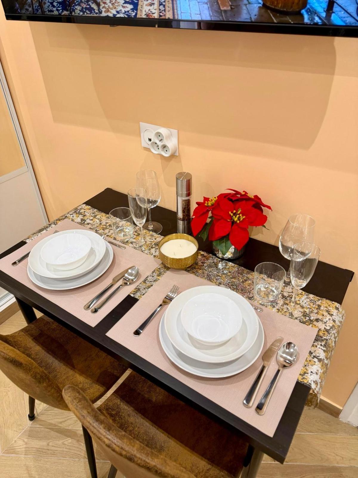 Bright In Center Butte Aux Cailles Metro 7 & 14 Apartment *