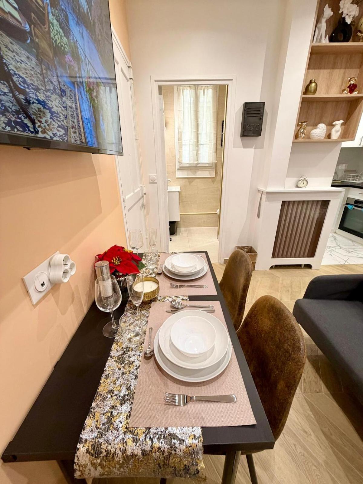Bright In Center Butte Aux Cailles Metro 7 & 14 Apartment *